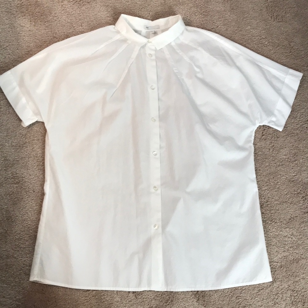 GAP ladies short sleeve blouse
